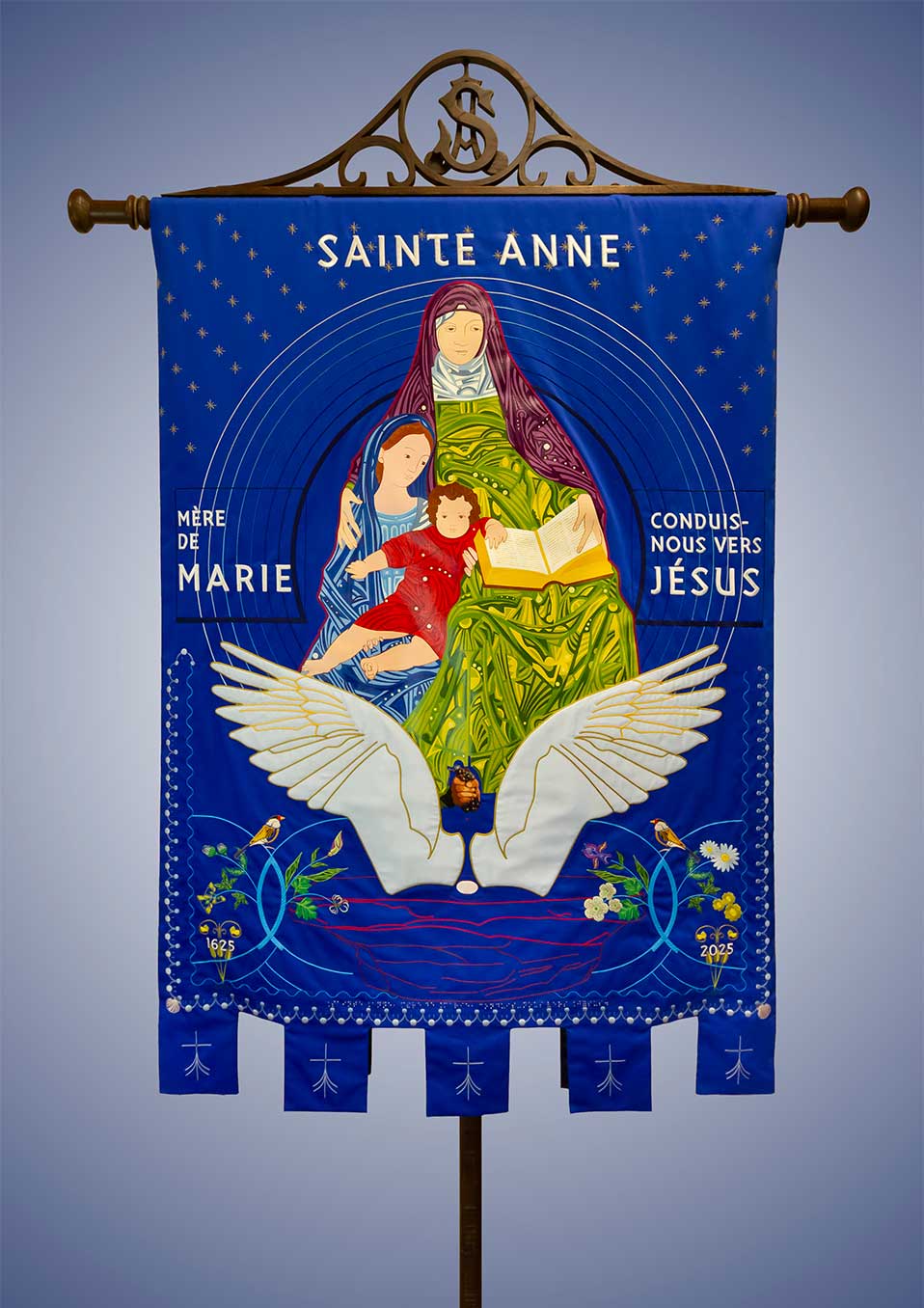 La nouvelle bannière sainte Anne Bannière Sainte Anne côté recto.